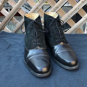 Beautiful vintage leather/suede Pappagallo ankle booties